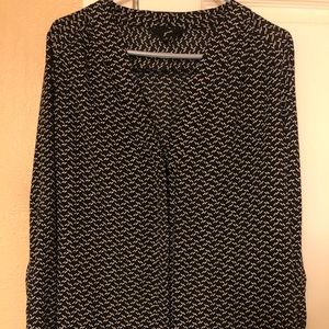 Black & White Pattern Blouse (M)